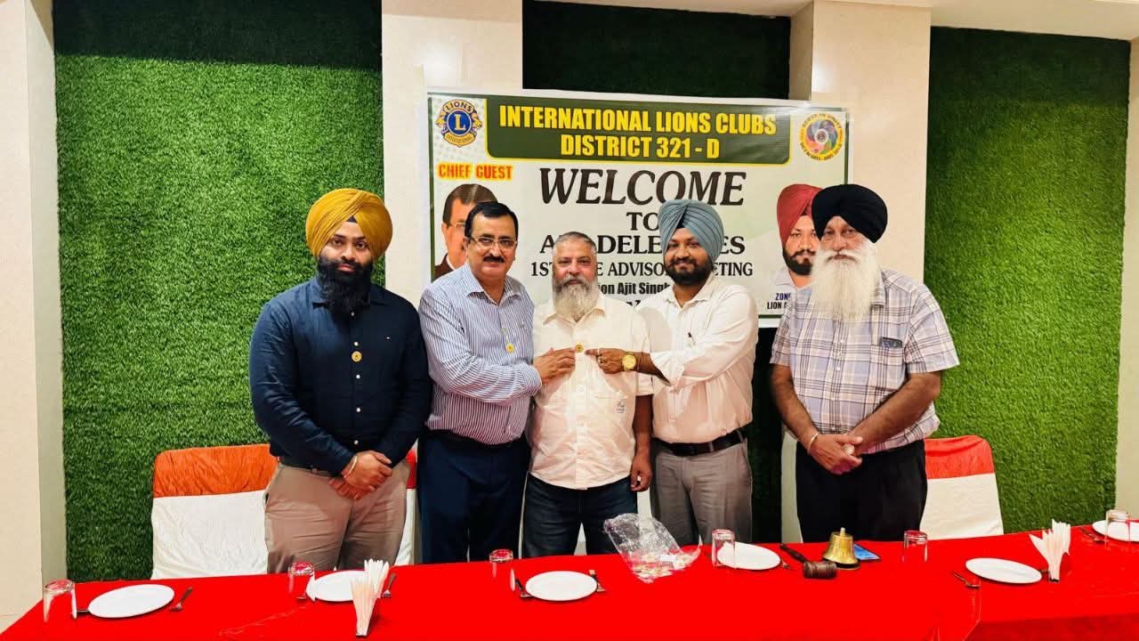 A meeting was held for flood victims under the leadership of Lions Club Zone Chairman Lion Ajit Singh Bali.